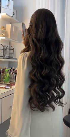 Long Rounded Haircut, Soft Romantic Curls, Long Hair With Loose Curls, Low Curls Long Hair, Long Wavy Hair Inspiration, Curls In Long Hair, Healthy Hair Pics, Curl Hair Hairstyles, Very Long Hair Aesthetic