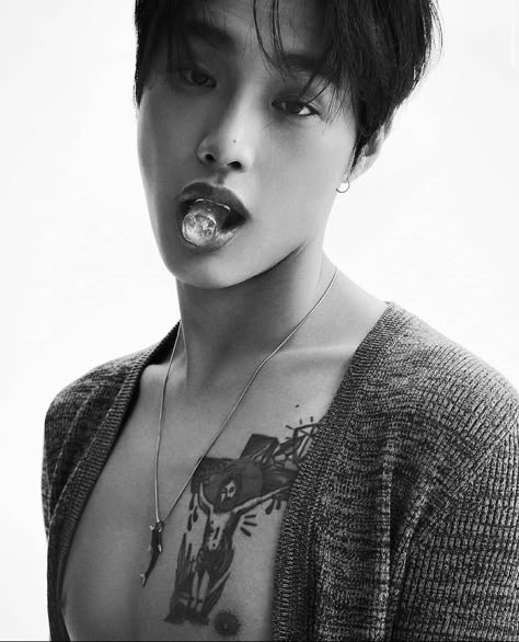 Jin Jinhyeong, Jay The Whimsical, Jey Jinhyeong, Jin Hyeong, Jung Jinhyeong, Vogue Korea, Kpop Guys, Pretty Men, Asian Men