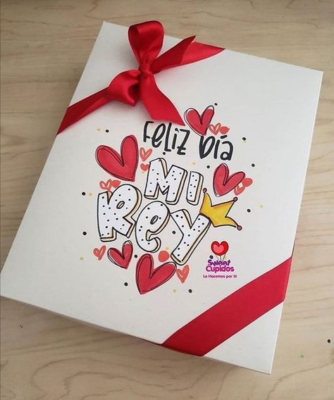 Doodles Birthday, Couples Art Project, Birthday Doodles, Personalised Gifts Diy, Birthday Card Drawing, Magic Gift, Sweets Gift, Creative Box, Candy Art