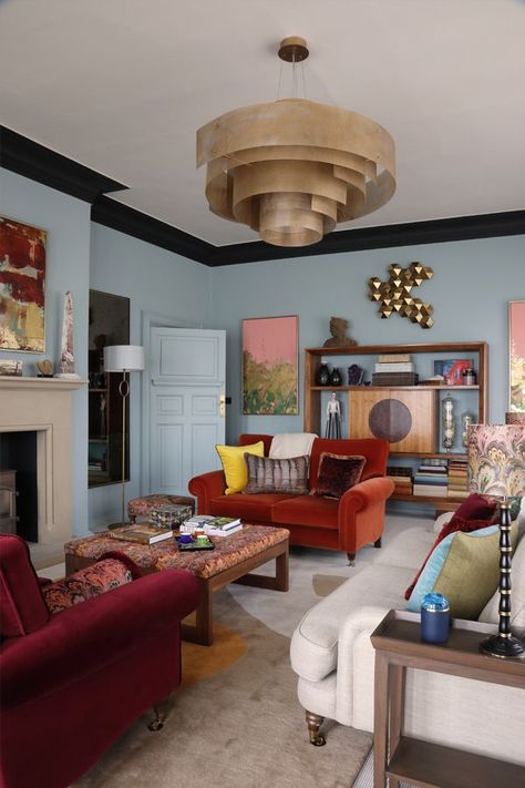 Artist Susi Bellamy’s passion for the Renaissance palette has helped transform her grand home – to stunning effect. Coving Ideas, Blue Wall Colors, Living Room Lounge, Front Rooms, Grand Homes, Blue Living Room, Room Remodeling, Blue Walls, Living Room Inspo