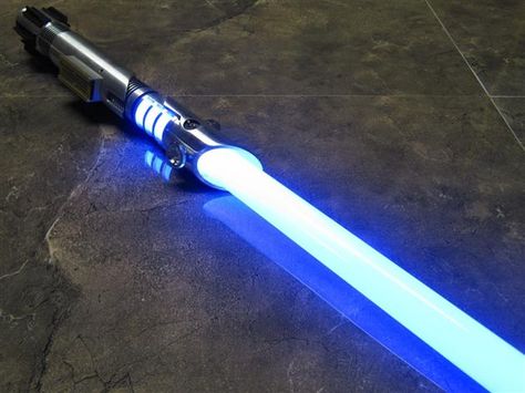 Battle ready lightsabers.. sign me up!!! #StarWars Laser Aesthetic, Real Lightsaber, Lightsaber Design, Star Wars Light, Sabre Laser, Jedi Sith, Star Wars Light Saber, Jedi Knight, E Mc2