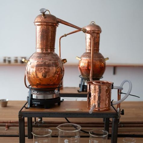 A big shout out to Alex at @lacotedistillery for choosing our copper alembic stills! 🌟 We're thrilled to support your distillery & gin lab in Jersey. It's inspiring to see enthusiasts engage in hands-on distilling, from botanical selection to crafting unique spirits. 🍸 We're proud to be part of your journey and the innovative spirit you bring to the craft distilling community. Cheers to more creative and flavorful batches ahead! 🧑🏻‍🔬 » La Côte Distillery https://lacotedistillery.com 🌐 "Welco... Copper Distillery, Proud To Be, The Craft, Shout Out, Hands On, Gin, Vision Board, Lab, Copper