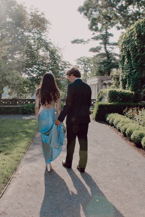 prom photos aesthetic couple goals prom goals vsco No Face Prom Pics, Booktok Aesthetic, Prom Pics, Selfie Inspo, No Face, Prom Pictures, Prom Night, Future Plans, Photo Poses