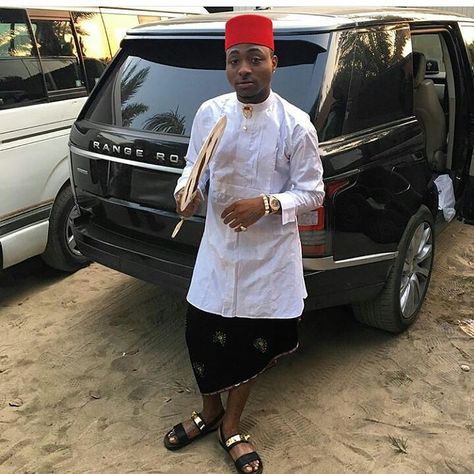 My Ogaranya@Davidoofficial by iamharrychills Igbo Traditional Attire, Men Senator Styles, Nigerian Styles, Looking Dapper, African Men Fashion, Traditional Attire, Funny Couples, African Men, African Design Dresses