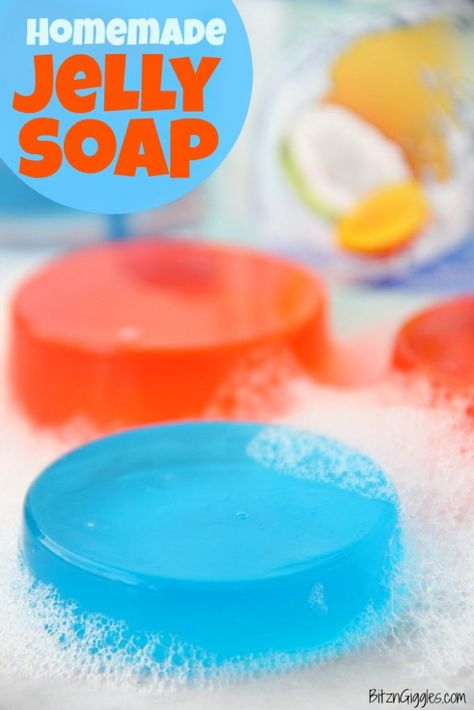 Homemade Jelly Soap Recipe - Similar to Lush jellies, these little soaps are squishy, jiggly and lots of fun for hand or body washing! #bitzngiggles #jellysoap #jelly #soap #Lush #jellies #bath #handsoap #homemade #DIY Soap Jellies, Bath Jellies, Mermaid Gifs, Diy Jelly, Jelly Soap, How To Make Jelly, Shower Jellies, Homemade Jelly, Fancy Soap