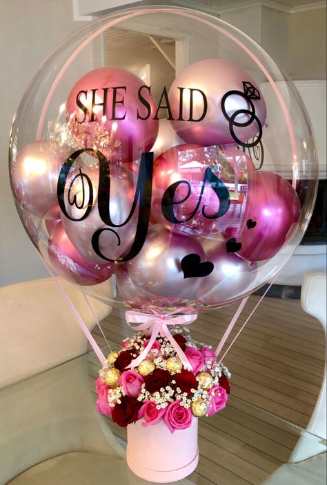 Valentines Bobo Balloon Ideas, Bobo Balloon Ideas, Balloon Bouquet Delivery, Bobo Balloons, Bobo Balloon, Decoration For Party, Balloon Bouquet Diy, Mothers Day Balloons, Candy Bouquet Diy