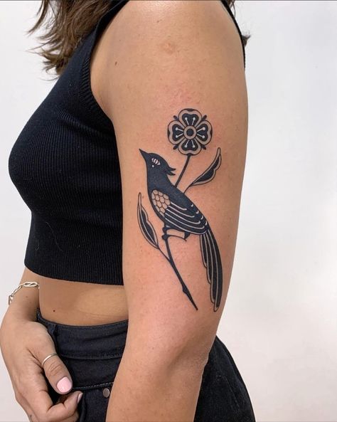 Bird Tattoo American Traditional, American Tradional Tattoos, Ornamental Bird Tattoo, Edgy Feminine Tattoo, Folk Tattoos, Folk Art Tattoo Black, Tattoo Arm Sleeve Women, Creepy Flower Tattoos, Folk Bird Tattoo