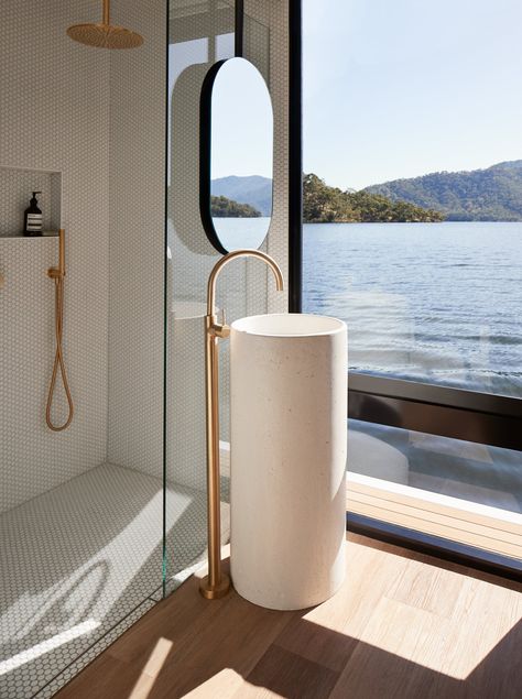 The Solis Houseboat floats on Australia’s Lake Eildon | Wallpaper Houseboat Renovation, Houseboat Design, Tom Dixon Pendant, Lake Bathroom, Luxury Houseboats, New Modern House, House Boats, Solar Panels For Home, Glass Balustrade