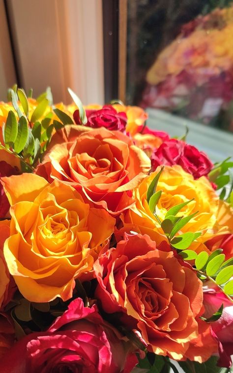 Yellow And Orange Roses, Flowers Bouquet Orange, Mehndi Aesthetic, Spring Flowers Bouquet, Yellow Flowers Bouquet, Red And Yellow Flowers, Red And Yellow Roses, Spring Flower Bouquet, Yellow Bouquets