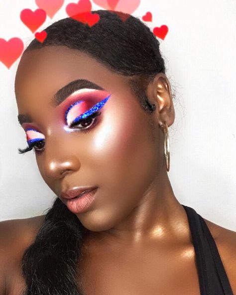 Red White Blue Eyeshadow, Fourth Of July Eye Makeup, Red White And Blue Makeup Looks, Fourth Of July Makeup Ideas Eyes, Fourth Of July Makeup Looks, Red And Blue Eyeshadow Looks, Fourth Of July Eyeshadow, Red White And Blue Eyeshadow, Patriotic Eyeshadow