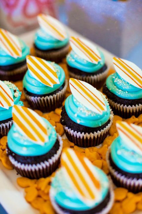 Totally Cool Backyard Beach Bash {First Birthday} // Hostess with the Mostess® Beach Theme Cupcakes, Surf Cake, Surf Birthday Party, Cool Backyard, Beach Cupcakes, Surfer Baby, Surf Birthday, Beach Bash, Surf Party