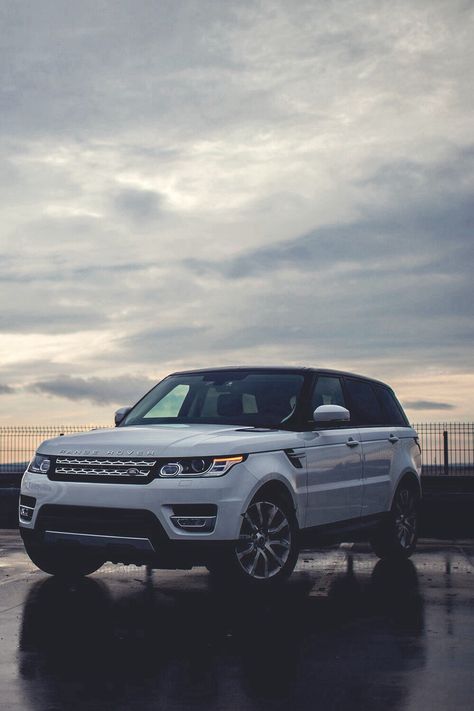 Range Rover White Range Rover, Range Rover White, Dream Cars Range Rovers, Suv Comparison, Range Rover Car, Luxury Cars Range Rover, White Range, Lux Cars, Ford Flex