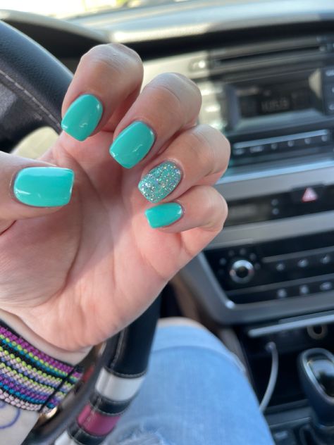 Sea Foam Nail Polish, Dnd Mint Green Nails, Summer Nails Dnd Gel, Turquoise Summer Nails, Teal Beach Nails, Dnd Gel Polish Colors Summer 2023, Teal Color Nails, Dnd Gel Polish Colors Spring, Vacation Nail Colors