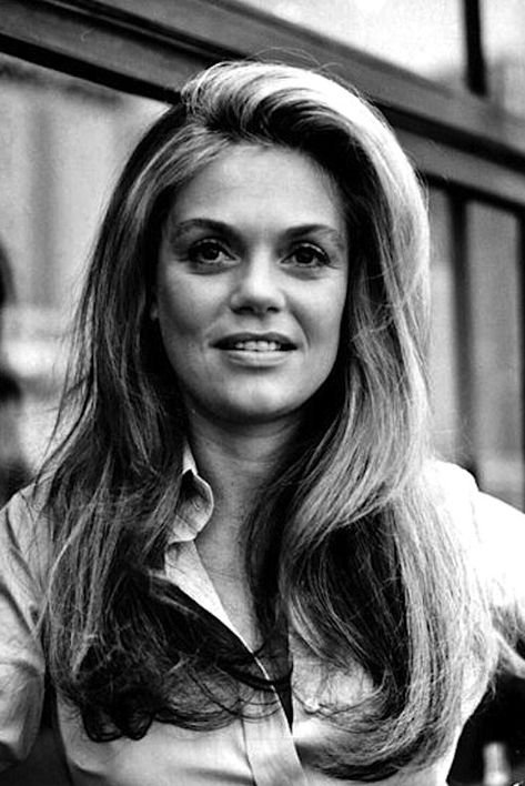 Dyan Cannon ❤ Jennifer Grant, Dyan Cannon, People Of Interest, Cary Grant, Classic Beauty, Vintage Beauty, Hollywood Stars, Tv Stars, Classic Hollywood