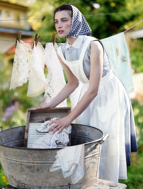 Laundry Day Viviane Sassen, Marie Claire Australia, Vintage Laundry, The Embrace, Foto Art, Farm Girl, Clothes Line, Simple Pleasures, Simple Life