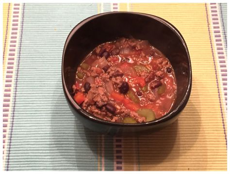 Uptown Down-Home Chili From Rachel Ray - Easy 30 Minute Chili Rachel Ray Chili Recipe, Rachel Ray Chili, 30 Minute Chili, Rachel Ray Recipes, Traditional Chili, Chili Sauce Recipe, Rachel Ray, Rachael Ray, Beef Chili