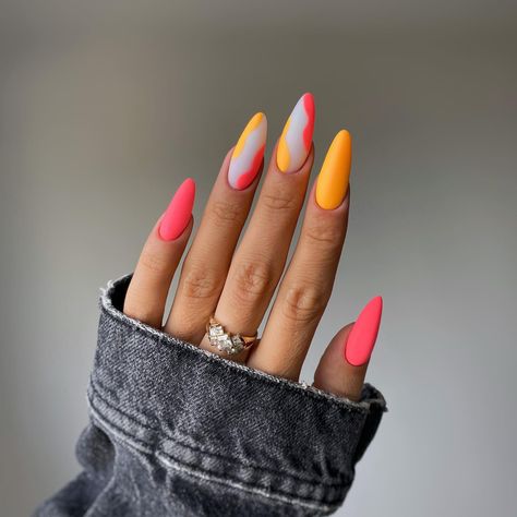 Neon Nails 2024, Nail 2024, Swirl Nails, Neon Nail Designs, Bright Summer Nails, Colorful Nails, Nail Art Designs Summer, July Nails, Neon Nails