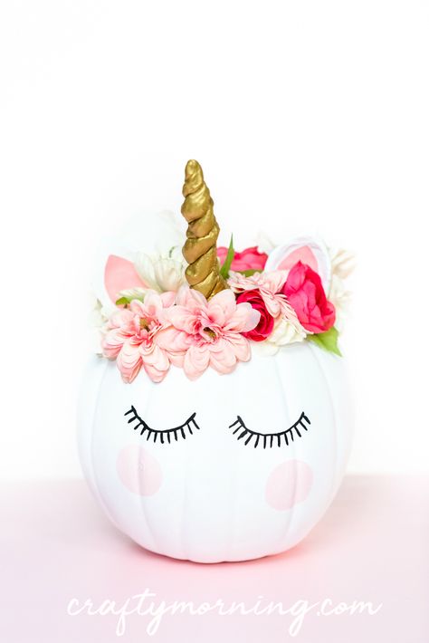 How to Decorate a Unicorn Pumpkin for halloween. Pumpkin decorating idea for kids. Porta Halloween, Pumkin Decoration, Creative Pumpkin Decorating, Unicorn Pumpkin, Pumpkin Decorating Contest, No Carve Pumpkin Decorating, Halloween Decor Diy, Pumpkin Contest, Halloween Pumpkins Painted