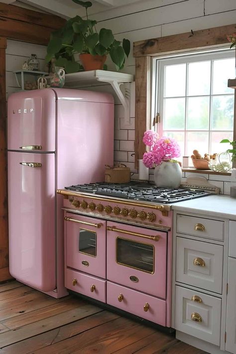 Cottage Kitchen Ideas, Cozy Cottage Kitchen, Ideas For Fun, Cottage Kitchens, Pink Kitchen, Chic Kitchen, Shabby Chic Kitchen, Barbie Dream House, Pink Houses