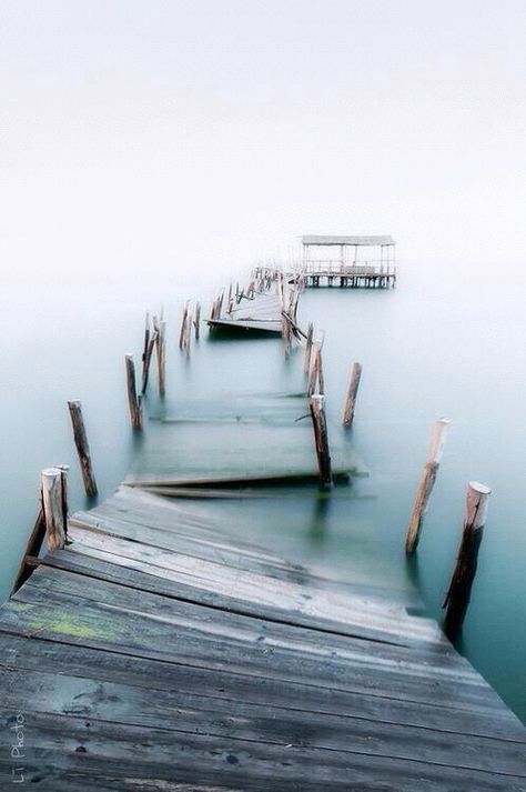 Life...broken bridges Zen Place, Nautical Colors, Studio Color, Foto Tips, Studio Blue, Foto Art, Jolie Photo, Pics Art, Color Combo