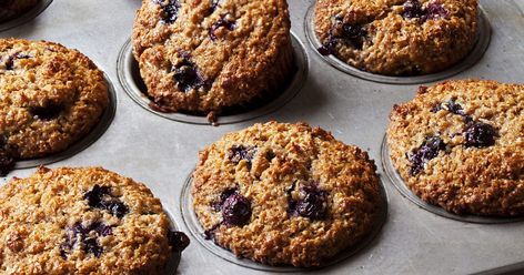 Blueberry Bran Muffins from Barefoot Contessa. Preheat the oven to 350 degrees.Brush the top of a muffin pan with vegetable oil and line it with 12 paperliners. Stir together the flour, salt,baking powder, baking soda, and cinnamon in a medium bowl. In a large bowl,whisk together… Blueberry Bran Muffins, Bran Muffin Recipes, Bran Muffins, Healthy Blueberry, Barefoot Contessa, Healthy Muffins, Muffin Tins, Muffin Tin, Breakfast Breads