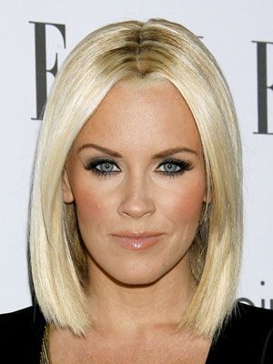 Jenny Mccarthy Hair, Hair Long Bob, Blue Mary, Jenny Mccarthy, Blonde Bob Hairstyles, Blonde Roots, Celebrity Hair, Hair Bob, Nail Beauty