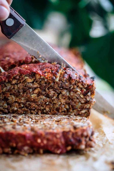 Best Vegan Lentil Meatloaf Mushroom Loaf, Lentil Loaf Recipe, Lentil Meatloaf, Parsnip Fries, Vegan Meat Substitutes, Healthy Meatloaf, Vegan Meatloaf, Lentil Loaf, Vegan Lentil