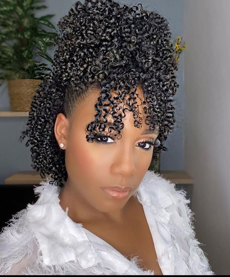 Gorg @iliandraa #naturallyshesdope Half Up Textured Hair, Afro Wedding Hairstyles, Pineapple Hairstyle, Texture Hair, Lazy Hairstyles, Curly Updo, Pelo Afro, Peinados Recogidos, Black Curly Hair