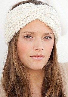 10 Free Knitted Headband/Earwarmer Patterns                                                                                                                                                                                 More Earwarmer Knitting Patterns, Corak Krusye, Bandeau Au Crochet, Knit Headband Pattern, Knitted Headband, Winter Headbands, Headband Pattern, Crochet Headband, Knit Or Crochet