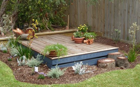 Septic System Cover Ideas, Hide Septic Tank Cover Garden Ideas, Decorative Septic Tank Covers, Above Ground Septic Tank Landscaping, Cover Septic Lids, How To Hide A Septic Tank Cover, Septic Tank Cover Ideas Diy, Drain Cover Ideas Garden, Covering Septic Tank Lids