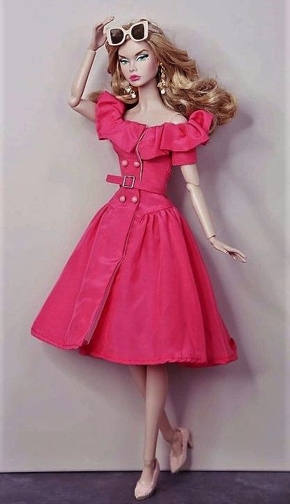 Barbie Doll Pink Outfit, Barbie Doll Pink Dress, Old Barbie Dolls, Barbie Fashion Fairytale Dresses, Barbie Fashion Royalty, Dolly Fashion, Dress Barbie Doll, Barbie Dress Pattern, Kids Dress Wear