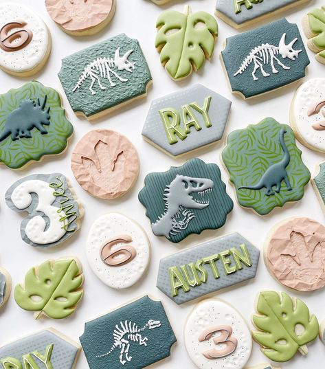 Three Rex Cookies Decorated, Jurassic Cookies Decorated, Dinosaur Party Cookies, Dinasour Cookies Decorated, Dinosaur Birthday Cookies Boys, Three Rex Birthday Cookies, Dinosaur Sugar Cookies Decorated, Dinosaur Cookies 3rd Birthday, 3 Rex Cookies