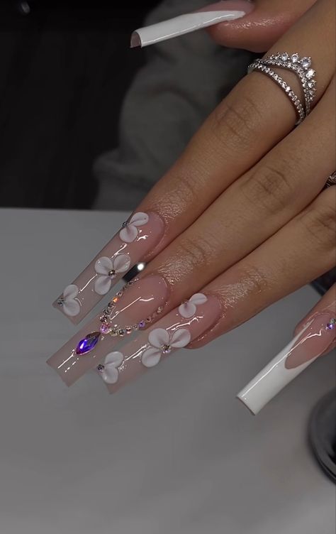 White Birthday Nails, Gems Nails, Birthday Mail, Cinderella Nails, Mexican Nails, Ombre Gel Nails, Quinceanera Nails, Spring Acrylic Nails, Classy Nail Designs