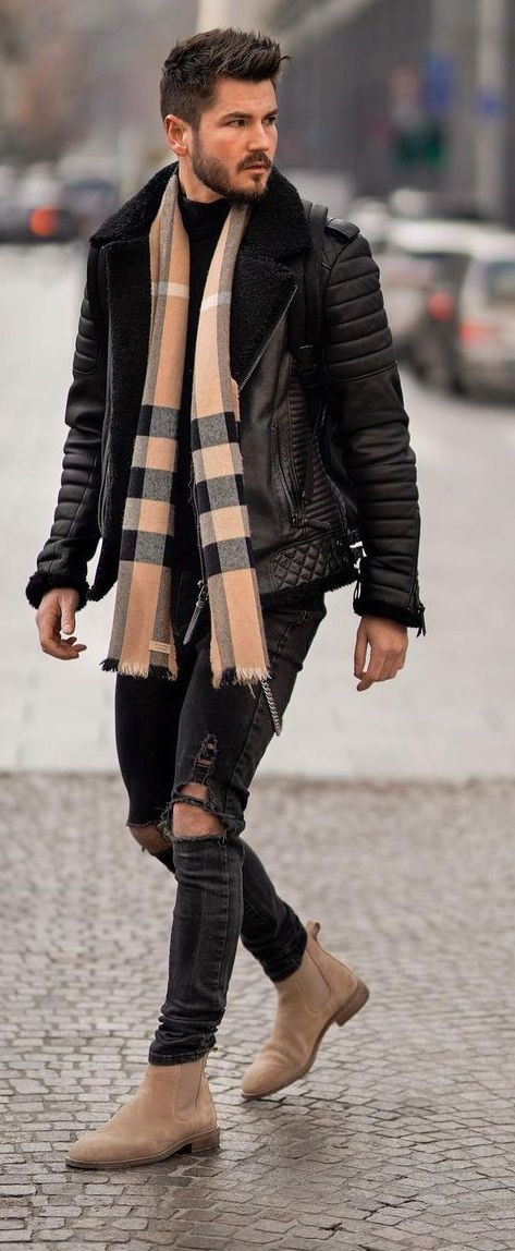 Hottest Winter Outfits 2021 Ny Winter Outfits, Street Style Winter Outfits, Mens Brown Coat, Hot Winter Outfits, Sport Coat Outfit, Style Winter Outfits, Jeans Boots Outfit, Style In 2023, New York Luxury