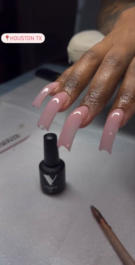 Natural Curved Acrylic Nails, 90s Curved Nails Medium, Curved Almond Nails, Curved Duck Nails, Medium Curved Acrylic Nails, Curve Nails Acrylic, Curved Nails Designs, Curved Nails Acrylic, Long Curved Acrylic Nails