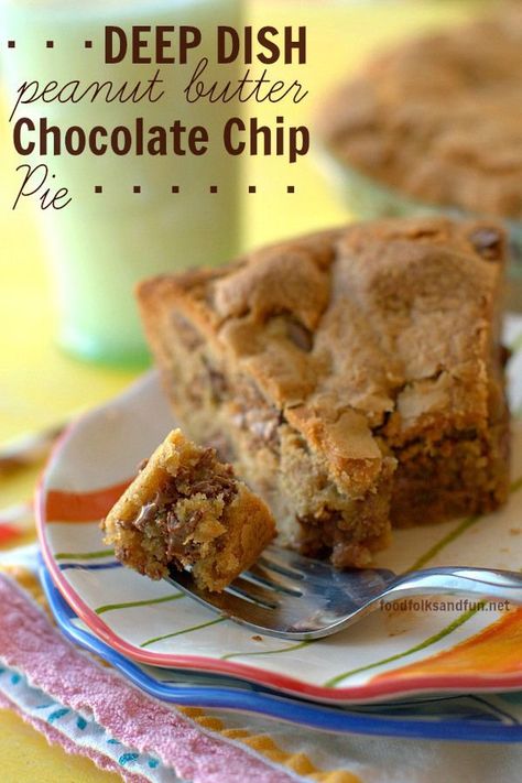 Desserts With Chocolate Chips, Chocolate Chip Pie, Peanut Butter Desserts, Peanut Butter Pie, Favorite Dessert, Butter Pie, Mouthwatering Recipes, Cookie Pie, Scrumptious Desserts