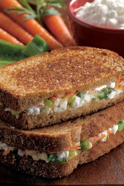 Garden Grilled Cheese Sandwich - Daisy Brand - Sour Cream & Cottage Cheese Grilled Cottage Cheese Sandwich, Daisy Cottage Cheese Recipes, Cottage Cheese Sandwich Recipes, Cottage Cheese Grilled Cheese, Cottage Cheese Sandwich, Toaster Recipes, Veggie Lunch, Grilled Cheese Sandwich Recipe, Cheese Sandwich Recipe