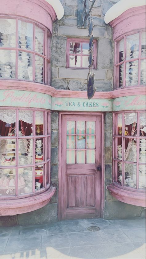 Victorian Sweet Shop, 50s Bakery, Coquette Bakery, Fantasy Bakery, Pink Bakery, Pink Cafe, Apartment Office, Aesthetic Things, Fairy Tales