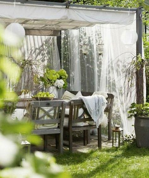 Outdoor dining room. Summer decorating with mosquito nets, garden pergolas and gazebo designs Scandinavian Cottage, Patio Pergola, Pergola Design, Have Inspiration, Outside Living, Outdoor Dining Area, Garden Cottage, Outdoor Rooms, The Grass