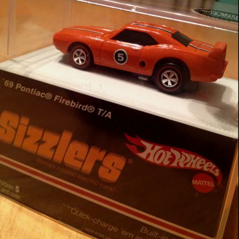 1970s Sizzlers throwback. 1970s Toys, Mattel Hot Wheels, Hot Wheel, Match Box, Retro Advertising, Matchbox Cars, Hot Wheels Cars, S Car, Geek Culture