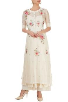 Latest Kurta Designs, Indian Kurti Designs, Kurti Patterns, Salwar Designs, Long Kurti Designs, Dress Drape, Kurta Neck Design, Cotton Kurti Designs, Dress Neck Designs