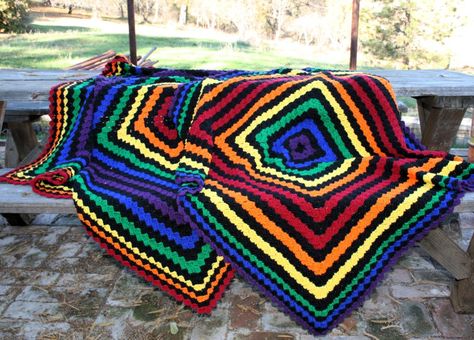 Crochet Blanket Stitch, C2c Patterns, Crochet Chevron, Corner Crochet, Broomstick Lace, Corner To Corner Crochet, Back Post Double Crochet, Crochet Stitches For Blankets, Crochet Blanket Afghan