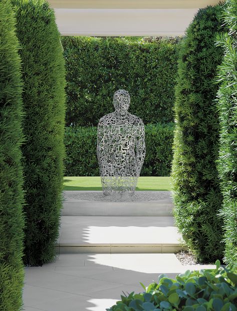 Garden Design On A Slope, Hampton Garden, Jaume Plensa, Old Westbury, Yard Sculptures, Meditation Garden, Christmas Mantle Decor, Garden Sculptures, Christmas Mantle