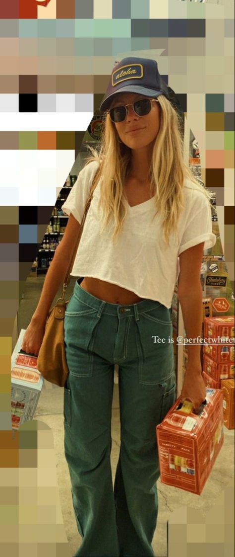 Flare Jeans With Crop Top Outfit, Nice Summer Outfits For Women, Fun White Outfits, Crunchy Boho Outfits, Cute Day Outfits Summer, Chilifest Outfit A&m, Summer Outfits Blonde Hair, How To Look Fashionable, Salty Blonde Outfits