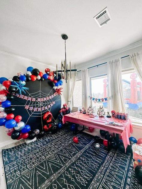 Toddler boy spiderman birthday party spiderman birthday spiderman balloon arch Spider-Man party ideas Spiderman Balloon Arch, Birthday Party Spiderman, Spider Man Birthday Party, Spiderman Balloon, Birthday Spiderman, Spider Man Birthday, Spiderman Birthday Party, Mens Birthday Party, Spiderman Party