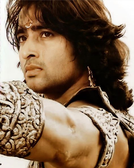 Shaheer Sheikh As Arjun, Man Bun Styles, Imagines Crush, The Way Of Kings, Siya Ke Ram, Shaheer Sheikh, Korean Drama Romance, Human Anatomy Drawing, Frozen Disney Movie