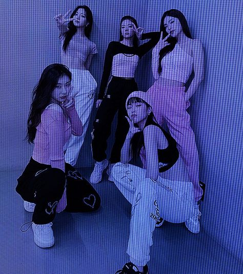 #Cybercore #Itzy One In A Million, Pop Group, Quick Saves