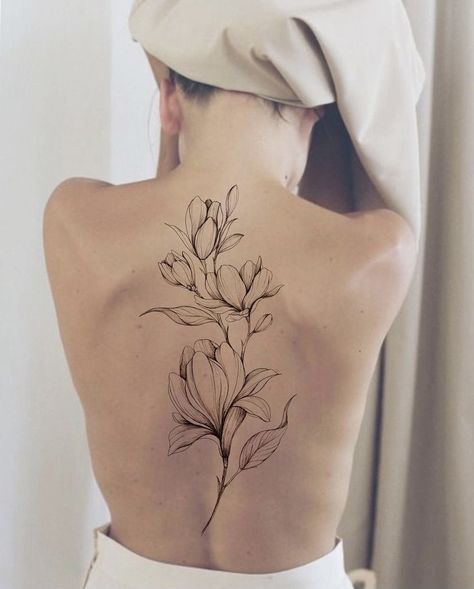 Floral Back Tattoos, Faded Tattoo, Rose Tattoos For Women, Ornamental Tattoo, Delicate Tattoo, Floral Tattoo Design, Cute Tattoos For Women, Back Tattoo Women, Tattoo Feminina