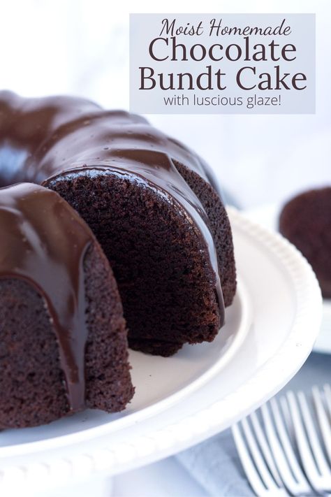 Bacardi Rum Cake, Chocolate Zucchini Cake, Chocolate Bundt, Torte Cupcake, Chocolate Bundt Cake, Dessert Aux Fruits, Rum Cake, Moist Chocolate Cake, Marble Cake