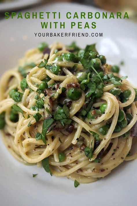 Spaghetti With Peas, Carbonara With Peas, Vegetarian Carbonara, Homemade Carbonara, Pasta Carbonara Recipe, Vegetarian Spaghetti, Pasta With Peas, Creamed Peas, Meal Inspiration